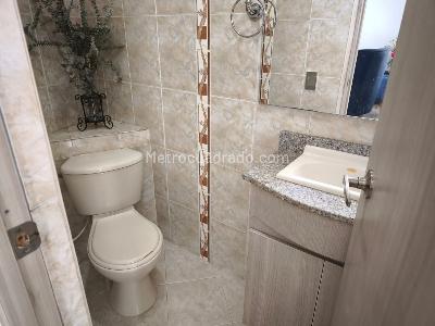 Apartamento de 4 alcobas en venta en Laureles, Medellín, 158 m² · foto 16 de 18