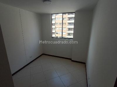 Apartamento de 3 alcobas en venta en La America, Medellín, 78 m² · foto 13 de 19