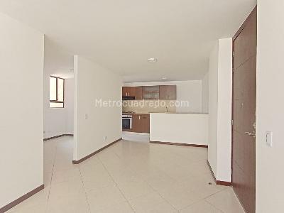 Apartamento de 3 alcobas en venta en La America, Medellín, 78 m² · foto 2 de 19
