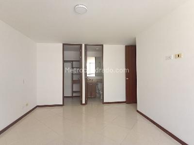 Apartamento de 3 alcobas en venta en La America, Medellín, 78 m² · foto 9 de 19