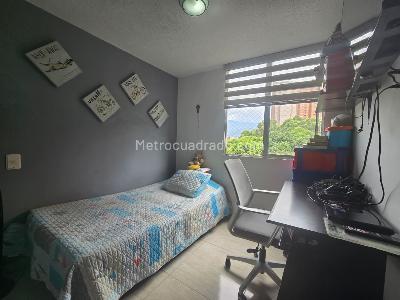 Apartamento de 3 alcobas en venta en Itagüí, Itagüí, 70 m² · foto 13 de 17