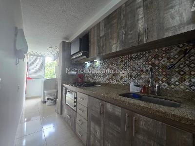 Apartamento de 3 alcobas en venta en Itagüí, Itagüí, 70 m² · foto 6 de 17