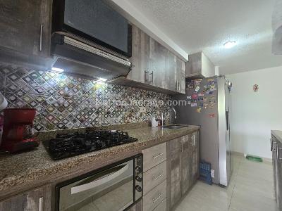 Apartamento de 3 alcobas en venta en Itagüí, Itagüí, 70 m² · foto 7 de 17