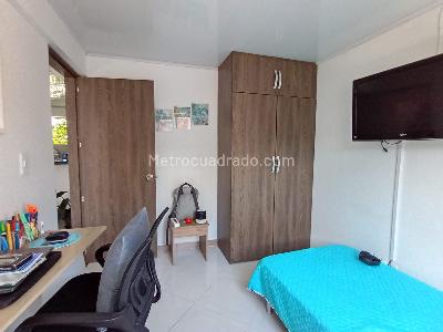 Apartamento en venta en La America, Medellín · foto 12 de 18