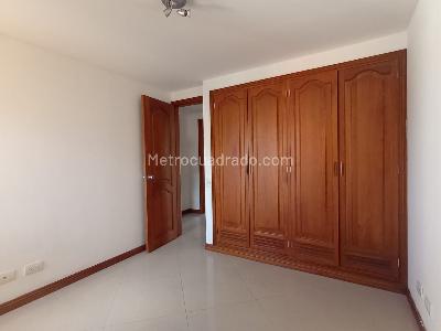 Apartamento de 3 alcobas en arriendo en Laureles, Medellín, 100 m² · foto 12 de 19