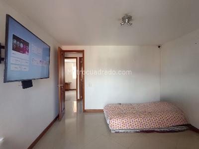 Apartamento de 3 alcobas en arriendo en Laureles, Medellín, 100 m² · foto 13 de 19