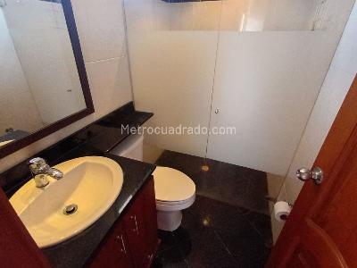 Apartamento de 3 alcobas en arriendo en Laureles, Medellín, 100 m² · foto 16 de 19