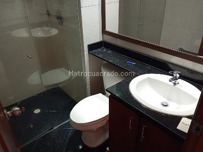 Apartamento de 3 alcobas en arriendo en Laureles, Medellín, 100 m² · foto 17 de 19
