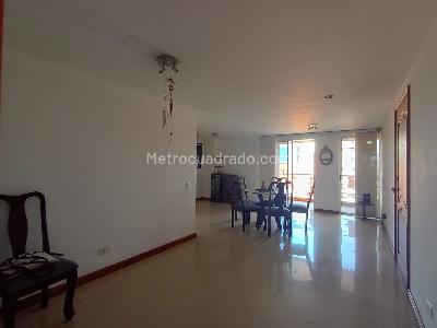 Apartamento de 3 alcobas en arriendo en Laureles, Medellín, 100 m² · foto 5 de 19