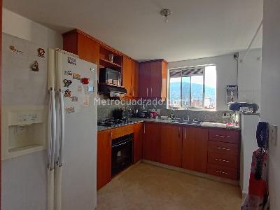 Apartamento de 3 alcobas en arriendo en Laureles, Medellín, 100 m² · foto 6 de 19