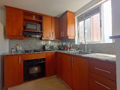 Apartamento de 3 alcobas en arriendo en Laureles, Medellín, 100 m² · foto 9 de 19