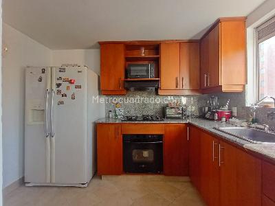 Apartamento de 3 alcobas en venta en Laureles, Medellín, 100 m² · foto 8 de 19