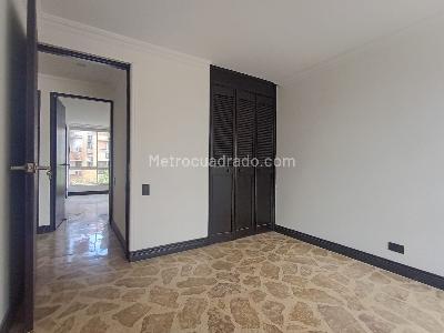 Apartamento de 3 alcobas en arriendo en Laureles, Medellín, 85 m² · foto 15 de 18