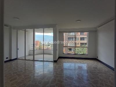 Apartamento de 3 alcobas en arriendo en Laureles, Medellín, 85 m² · foto 3 de 18
