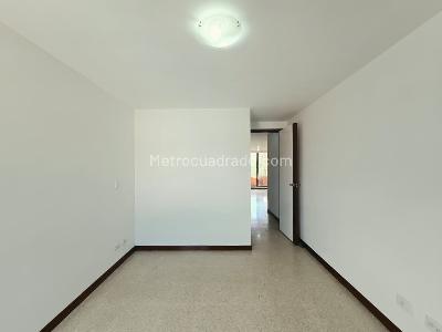 Apartamento en venta en Laureles, Medellín · foto 13 de 18