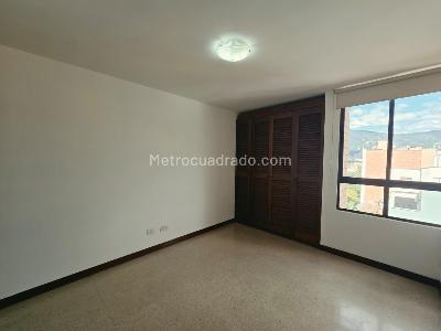 Apartamento en venta en Laureles, Medellín · foto 15 de 18