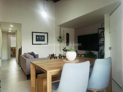 Apartamento en venta en La America, Medellín · foto 2 de 16