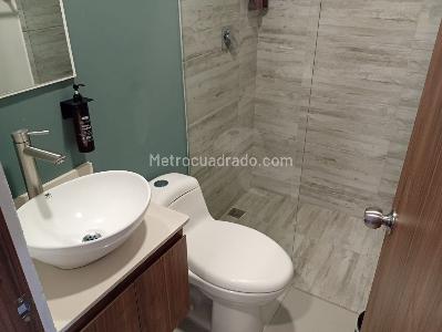 Apartamento de 3 alcobas en venta en Laureles, Medellín, 104 m² · foto 16 de 19