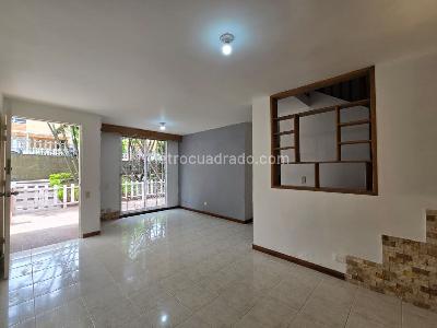 Casa en Arriendo, BELEN, Medellín