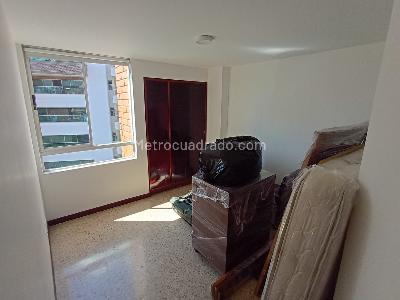 Apartamento de 3 alcobas en venta en Laureles, Medellín, 118 m² · foto 11 de 19