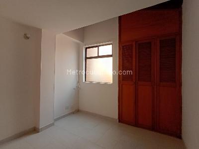 Apartamento de 4 alcobas en arriendo en Laureles, Medellín, 120 m² · foto 14 de 18