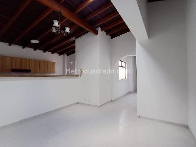 Apartamento de 4 alcobas en arriendo en Laureles, Medellín, 120 m² · foto 4 de 18