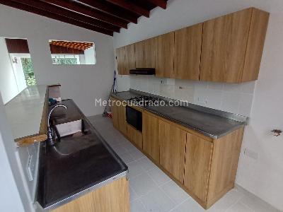 Apartamento de 4 alcobas en arriendo en Laureles, Medellín, 120 m² · foto 6 de 18