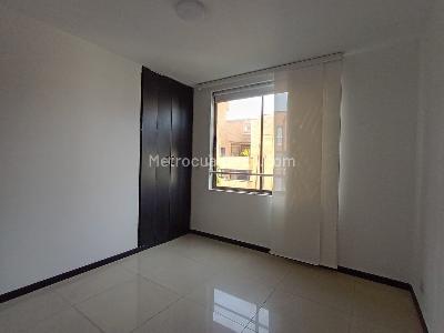 Apartamento de 3 alcobas en arriendo en Laureles, Medellín, 110 m² · foto 11 de 19