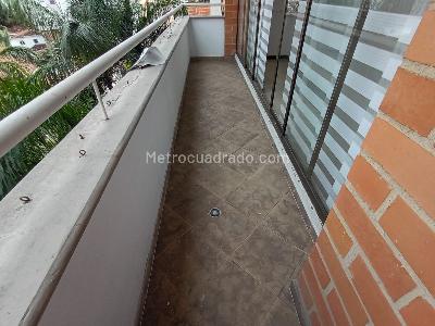 Apartamento de 3 alcobas en arriendo en Laureles, Medellín, 110 m² · foto 18 de 19