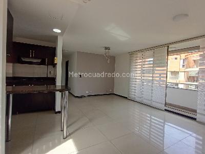 Apartamento de 3 alcobas en arriendo en Laureles, Medellín, 110 m² · foto 3 de 19