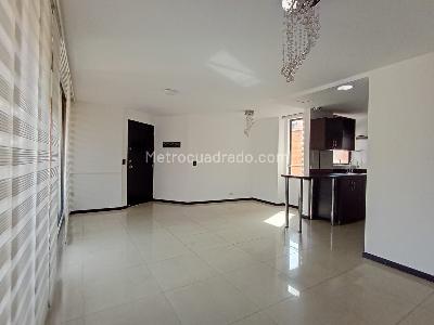 Apartamento de 3 alcobas en arriendo en Laureles, Medellín, 110 m² · foto 4 de 19
