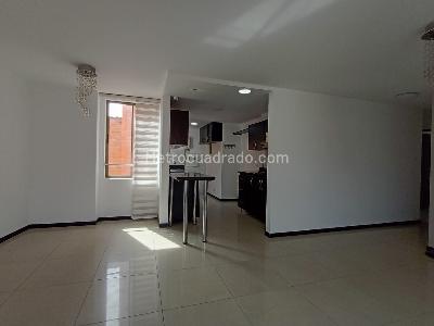 Apartamento de 3 alcobas en arriendo en Laureles, Medellín, 110 m² · foto 5 de 19