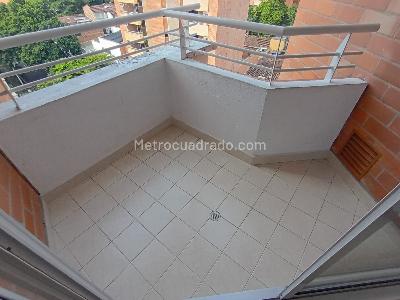 Apartamento en arriendo en Laureles, Medellín · foto 19 de 20