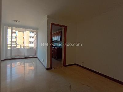 Apartamento en arriendo en Laureles, Medellín · foto 2 de 20
