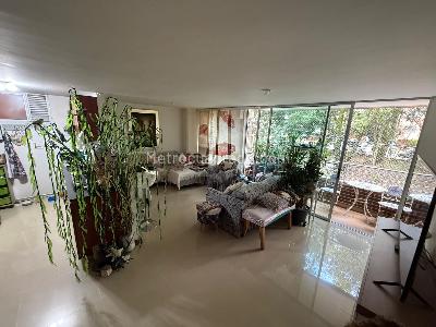 Apartamento en venta en Laureles, Medellín · foto 3 de 19