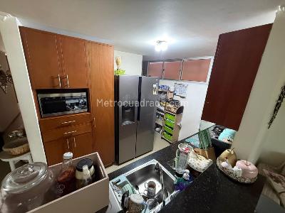 Apartamento en venta en Laureles, Medellín · foto 8 de 19