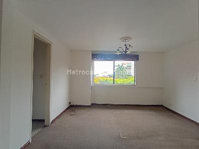Apartamento de 3 alcobas en venta en Laureles, Medellín, 149 m² · foto 10 de 20