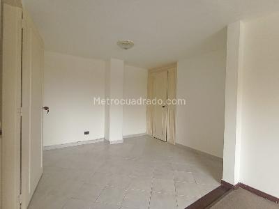 Apartamento de 3 alcobas en venta en Laureles, Medellín, 149 m² · foto 11 de 20