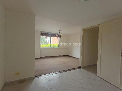 Apartamento de 3 alcobas en venta en Laureles, Medellín, 149 m² · foto 12 de 20