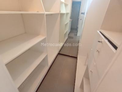 Apartamento de 3 alcobas en venta en Laureles, Medellín, 149 m² · foto 16 de 20