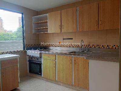 Apartamento de 3 alcobas en venta en Laureles, Medellín, 149 m² · foto 6 de 20