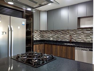 Apartamento de 4 alcobas en venta en Laureles, Medellín, 137 m² · foto 9 de 19
