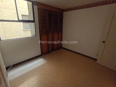 Apartamento en venta en Laureles, Medellín · foto 10 de 17