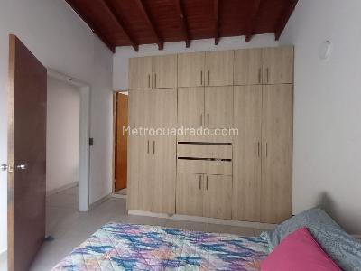 Apartamento de 3 alcobas en venta en Laureles, Medellín, 147 m² · foto 14 de 20