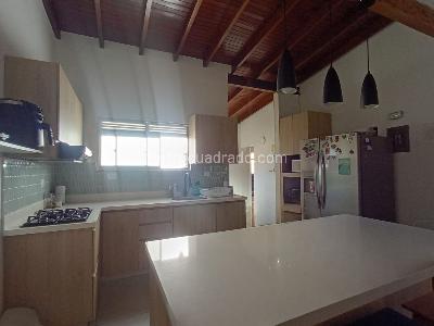 Apartamento de 3 alcobas en venta en Laureles, Medellín, 147 m² · foto 7 de 20