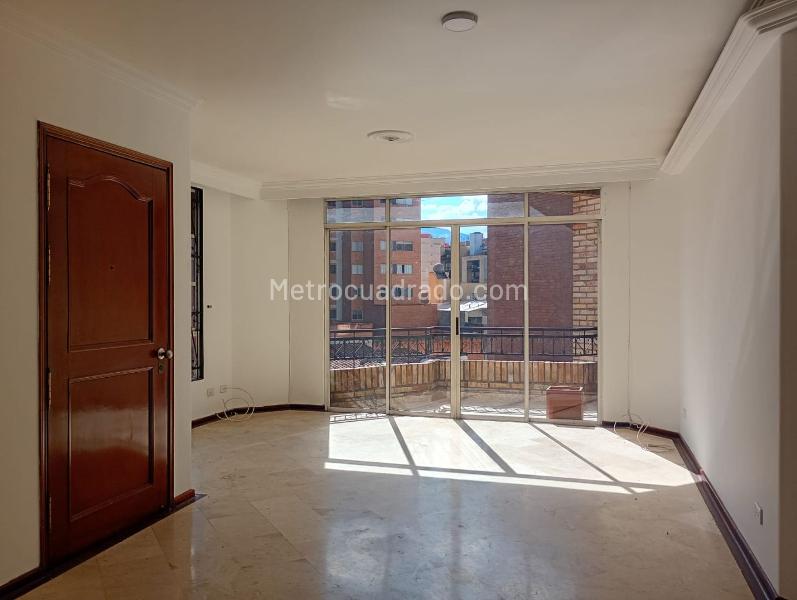 3BR Apartment in LAURELES (109 m²)