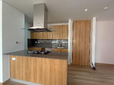 Apartamento de 2 alcobas en venta en Laureles, Medellín, 74 m² · foto 6 de 18