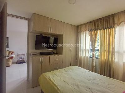 Apartamento de 2 alcobas en venta en Laureles, Medellín, 62 m² · foto 12 de 18