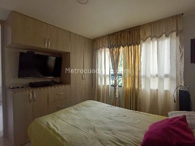 Apartamento de 2 alcobas en venta en Laureles, Medellín, 62 m² · foto 13 de 18