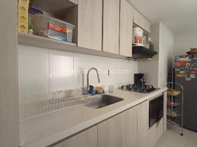 Apartamento de 2 alcobas en venta en Laureles, Medellín, 62 m² · foto 9 de 18